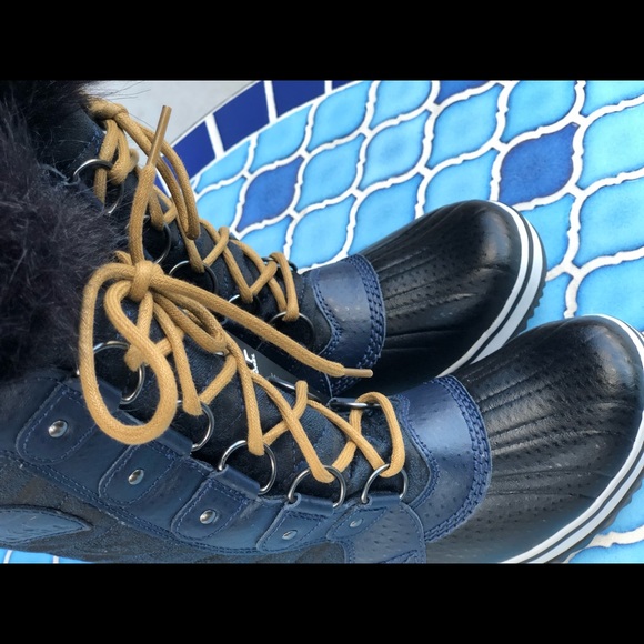 Sorel Tofino Boot - Picture 7 of 8